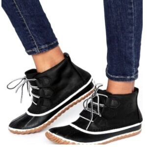 Women’s SOREL Out N About Black Leather Duck Boots
